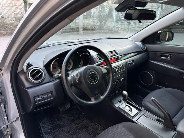 Сірий Мазда 3, об'ємом двигуна 1.6 л та пробігом 205 тис. км за 5700 $, фото 5 на Automoto.ua