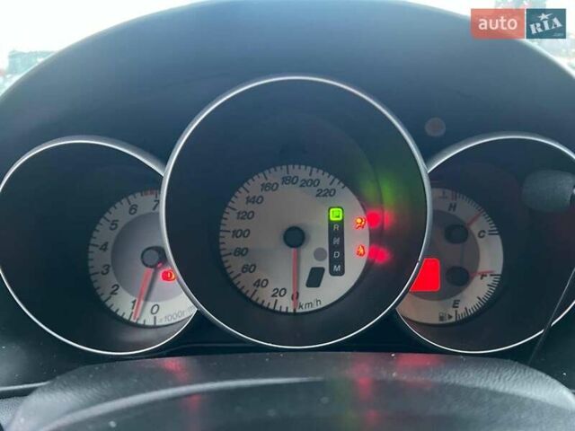 Серый Мазда 3, объемом двигателя 1.6 л и пробегом 305 тыс. км за 5940 $, фото 17 на Automoto.ua