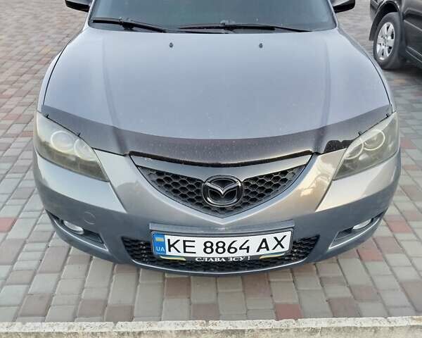 Сірий Мазда 3, об'ємом двигуна 1.6 л та пробігом 230 тис. км за 6300 $, фото 4 на Automoto.ua