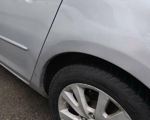 Сірий Мазда 3, об'ємом двигуна 2 л та пробігом 350 тис. км за 4900 $, фото 10 на Automoto.ua