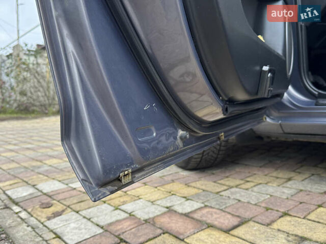 Серый Мазда 3, объемом двигателя 1.6 л и пробегом 178 тыс. км за 5800 $, фото 34 на Automoto.ua