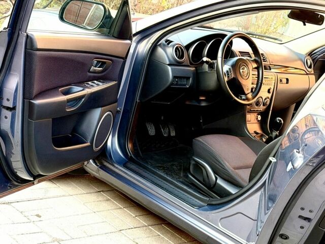 Серый Мазда 3, объемом двигателя 1.6 л и пробегом 172 тыс. км за 5350 $, фото 5 на Automoto.ua