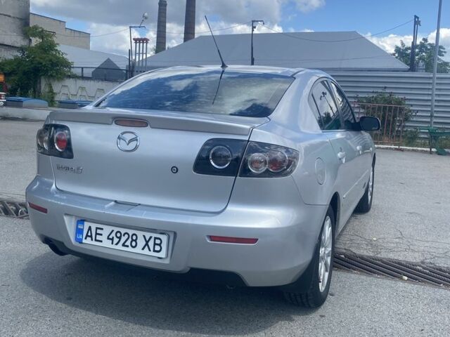 Сірий Мазда 3, об'ємом двигуна 1.6 л та пробігом 240 тис. км за 4950 $, фото 4 на Automoto.ua