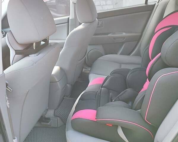 Сірий Мазда 3, об'ємом двигуна 1.6 л та пробігом 180 тис. км за 3750 $, фото 19 на Automoto.ua