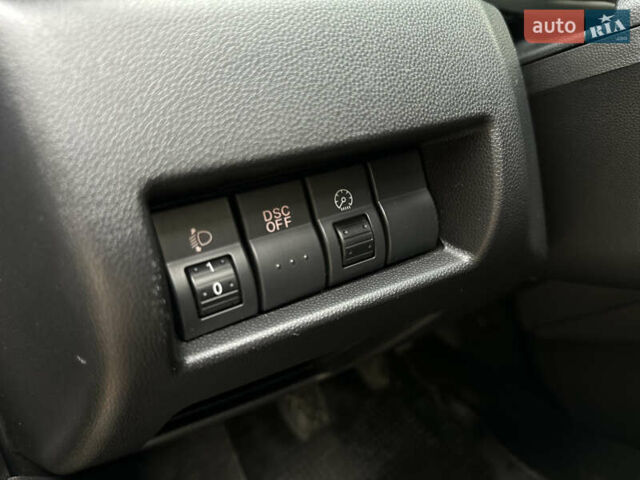 Сірий Мазда 3, об'ємом двигуна 2 л та пробігом 189 тис. км за 4750 $, фото 29 на Automoto.ua