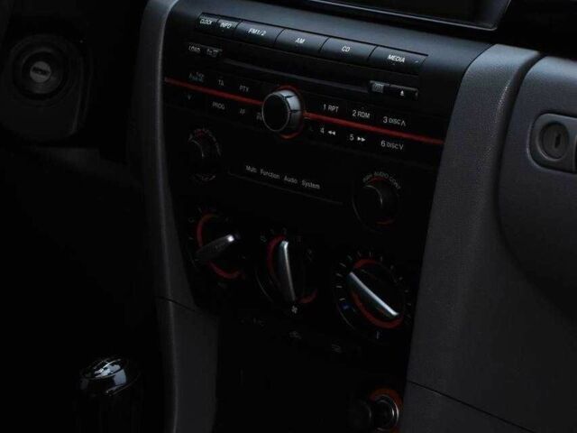 Серый Мазда 3, объемом двигателя 1.6 л и пробегом 180 тыс. км за 3850 $, фото 11 на Automoto.ua