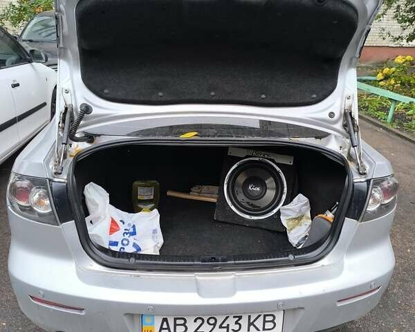 Сірий Мазда 3, об'ємом двигуна 2 л та пробігом 350 тис. км за 4900 $, фото 9 на Automoto.ua