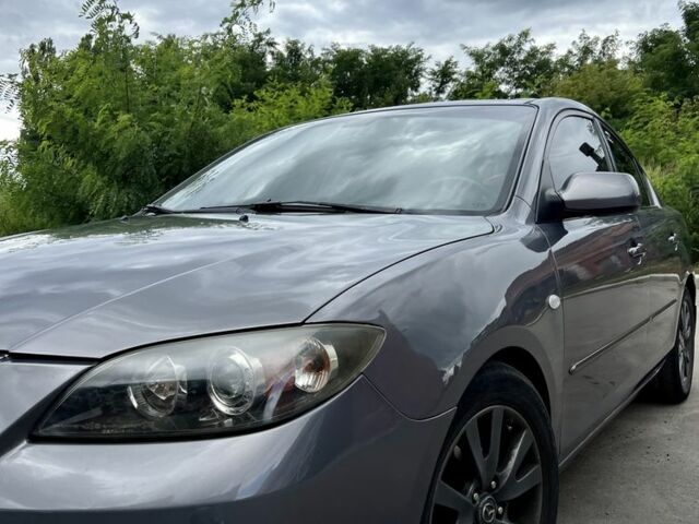 Сірий Мазда 3, об'ємом двигуна 0 л та пробігом 162 тис. км за 5700 $, фото 1 на Automoto.ua