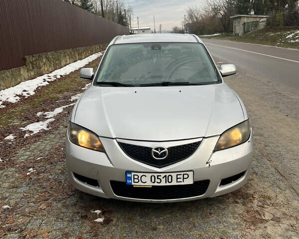 Серый Мазда 3, объемом двигателя 1.6 л и пробегом 212 тыс. км за 2700 $, фото 2 на Automoto.ua