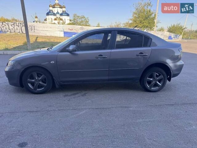 Сірий Мазда 3, об'ємом двигуна 1.6 л та пробігом 200 тис. км за 3500 $, фото 4 на Automoto.ua