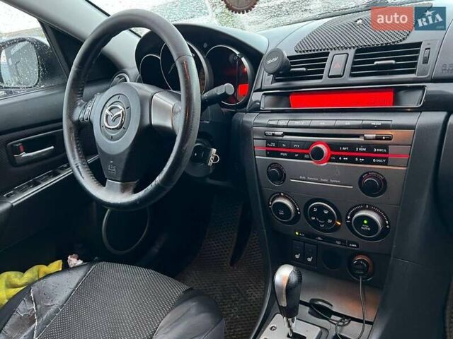 Серый Мазда 3, объемом двигателя 1.6 л и пробегом 305 тыс. км за 5940 $, фото 34 на Automoto.ua