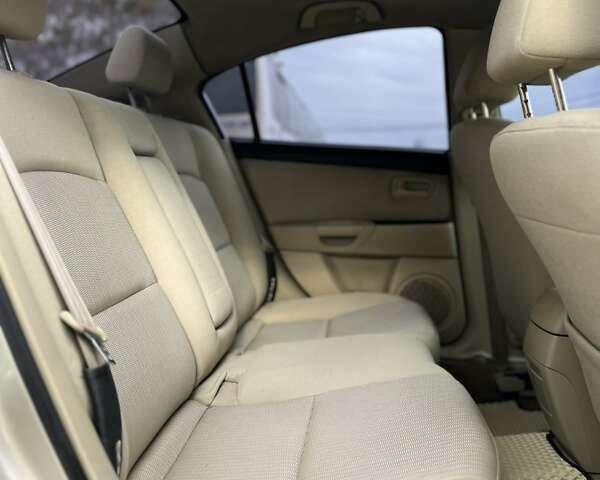 Сірий Мазда 3, об'ємом двигуна 1.6 л та пробігом 170 тис. км за 5200 $, фото 12 на Automoto.ua