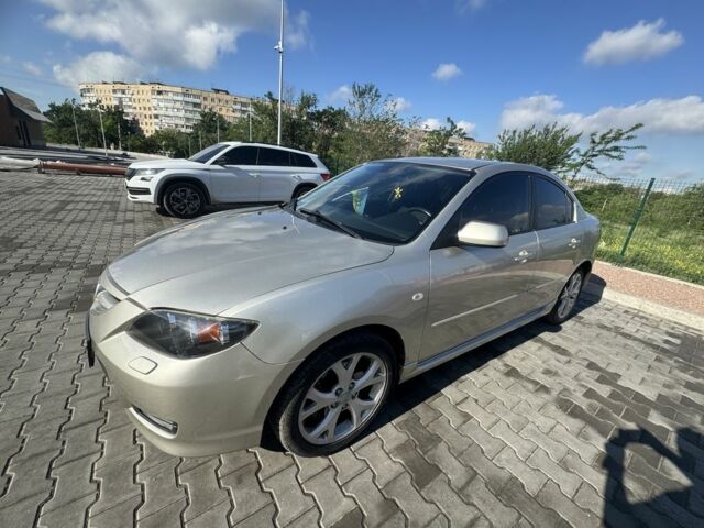 Серый Мазда 3, объемом двигателя 2 л и пробегом 182 тыс. км за 6100 $, фото 3 на Automoto.ua