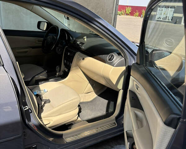 Сірий Мазда 3, об'ємом двигуна 1.6 л та пробігом 189 тис. км за 5500 $, фото 6 на Automoto.ua