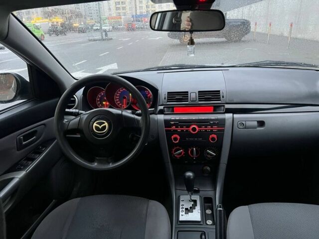 Серый Мазда 3, объемом двигателя 1.6 л и пробегом 300 тыс. км за 3999 $, фото 8 на Automoto.ua