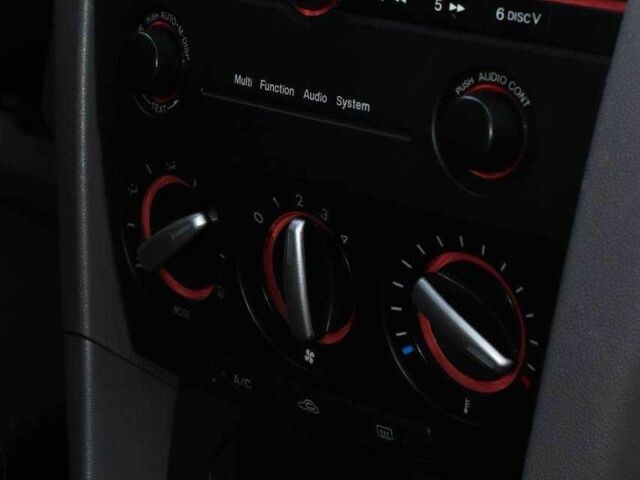 Серый Мазда 3, объемом двигателя 1.6 л и пробегом 180 тыс. км за 3850 $, фото 14 на Automoto.ua