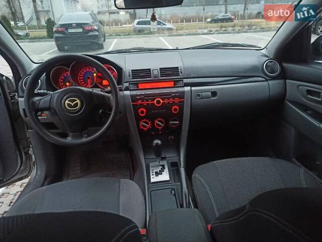 Серый Мазда 3, объемом двигателя 1.6 л и пробегом 300 тыс. км за 3800 $, фото 9 на Automoto.ua