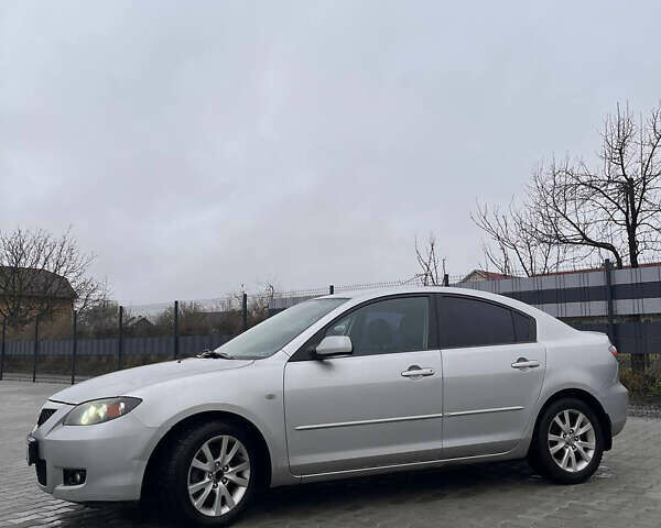 Сірий Мазда 3, об'ємом двигуна 1.6 л та пробігом 310 тис. км за 4900 $, фото 3 на Automoto.ua