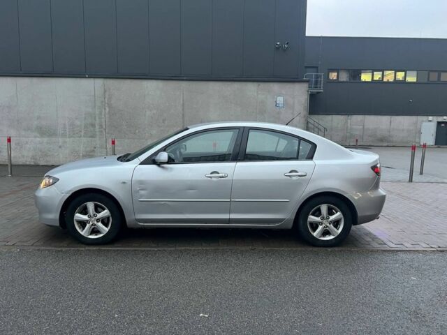 Серый Мазда 3, объемом двигателя 1.6 л и пробегом 300 тыс. км за 3999 $, фото 7 на Automoto.ua