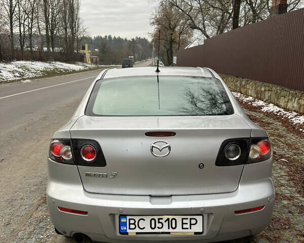 Серый Мазда 3, объемом двигателя 1.6 л и пробегом 212 тыс. км за 2700 $, фото 4 на Automoto.ua