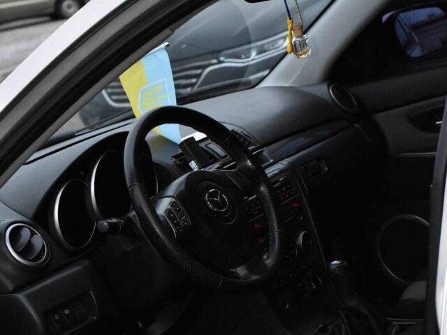 Сірий Мазда 3, об'ємом двигуна 2 л та пробігом 182 тис. км за 5499 $, фото 6 на Automoto.ua