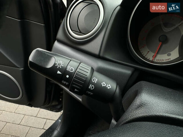 Серый Мазда 3, объемом двигателя 2 л и пробегом 188 тыс. км за 4999 $, фото 21 на Automoto.ua