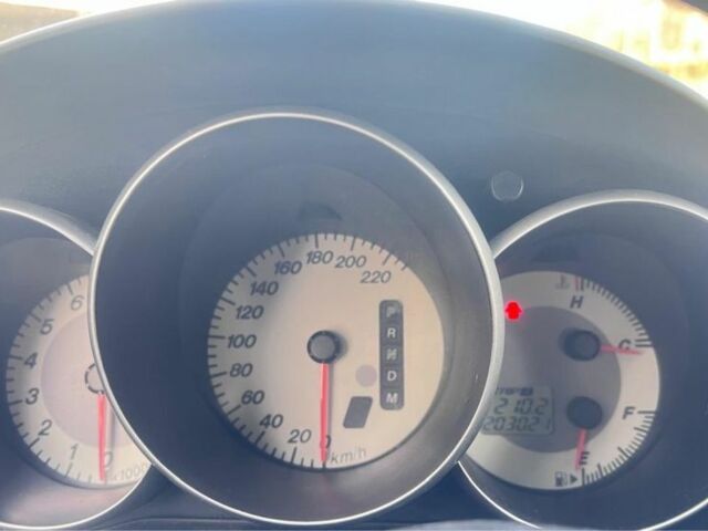 Сірий Мазда 3, об'ємом двигуна 1.6 л та пробігом 203 тис. км за 5300 $, фото 1 на Automoto.ua