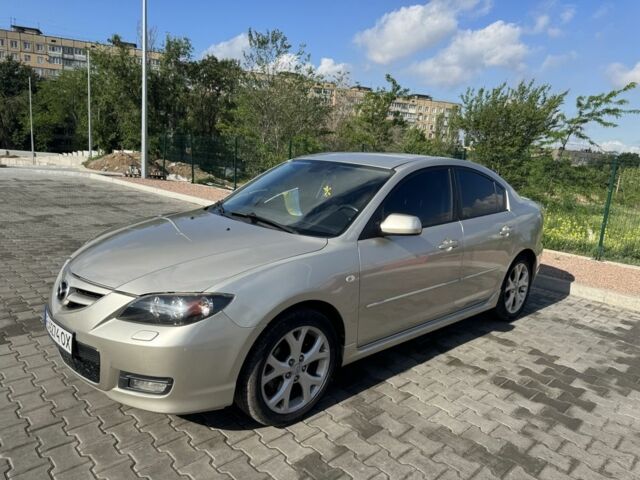 Серый Мазда 3, объемом двигателя 2 л и пробегом 182 тыс. км за 6100 $, фото 1 на Automoto.ua