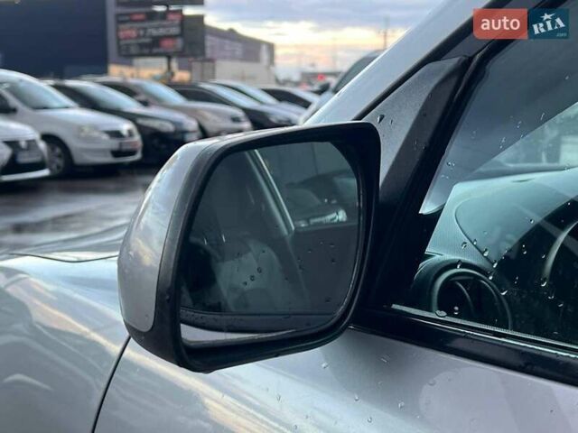 Серый Мазда 3, объемом двигателя 1.6 л и пробегом 305 тыс. км за 5940 $, фото 13 на Automoto.ua