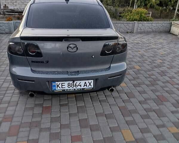 Сірий Мазда 3, об'ємом двигуна 1.6 л та пробігом 230 тис. км за 6300 $, фото 3 на Automoto.ua