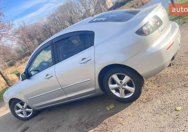 Сірий Мазда 3, об'ємом двигуна 1.6 л та пробігом 203 тис. км за 5300 $, фото 6 на Automoto.ua