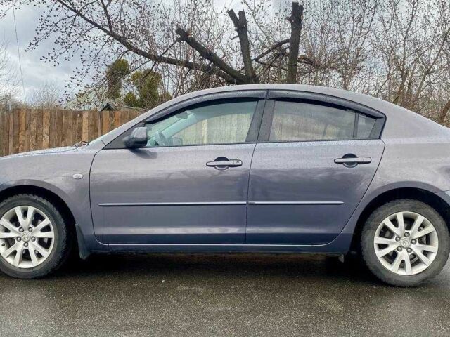 Сірий Мазда 3, об'ємом двигуна 1.6 л та пробігом 355 тис. км за 4487 $, фото 1 на Automoto.ua