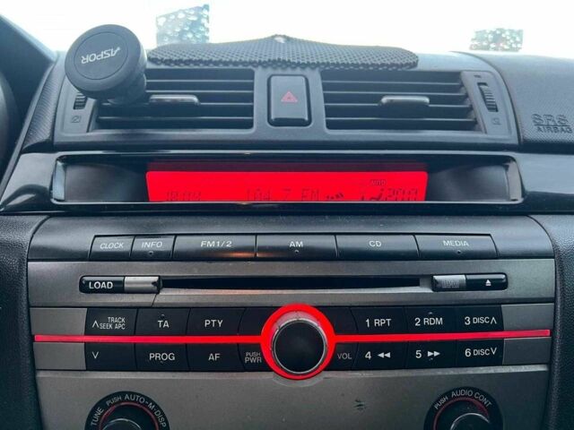 Сірий Мазда 3, об'ємом двигуна 1.6 л та пробігом 305 тис. км за 5940 $, фото 22 на Automoto.ua