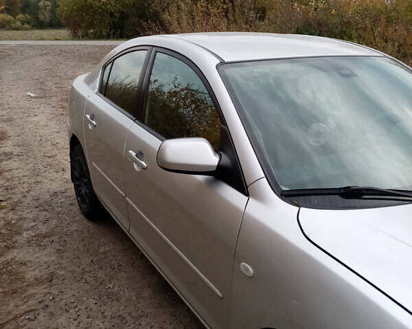 Сірий Мазда 3, об'ємом двигуна 1.6 л та пробігом 212 тис. км за 2800 $, фото 3 на Automoto.ua