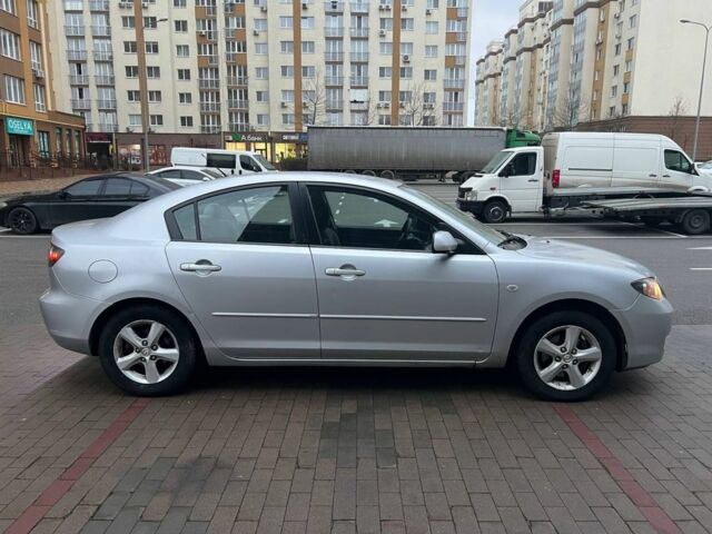 Серый Мазда 3, объемом двигателя 1.6 л и пробегом 300 тыс. км за 3999 $, фото 6 на Automoto.ua