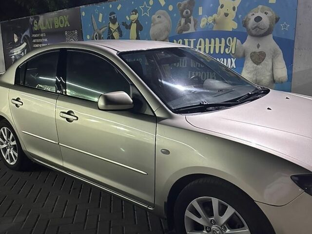 Сірий Мазда 3, об'ємом двигуна 2 л та пробігом 213 тис. км за 5500 $, фото 7 на Automoto.ua