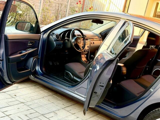 Серый Мазда 3, объемом двигателя 1.6 л и пробегом 172 тыс. км за 5350 $, фото 4 на Automoto.ua