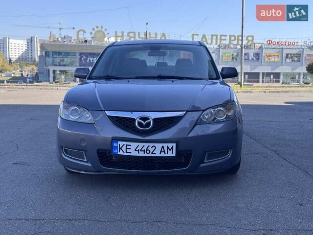 Сірий Мазда 3, об'ємом двигуна 1.6 л та пробігом 200 тис. км за 3500 $, фото 2 на Automoto.ua
