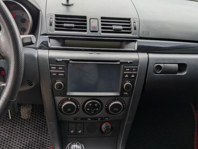 Серый Мазда 3, объемом двигателя 1.6 л и пробегом 200 тыс. км за 4900 $, фото 13 на Automoto.ua