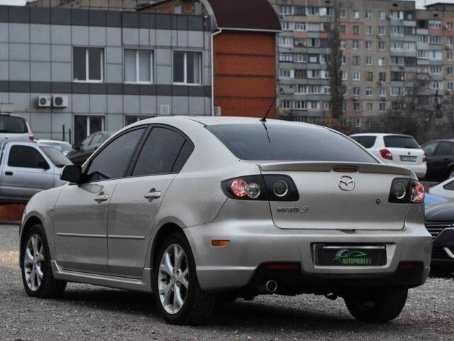 Сірий Мазда 3, об'ємом двигуна 2 л та пробігом 182 тис. км за 5499 $, фото 3 на Automoto.ua