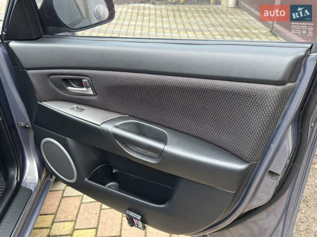 Серый Мазда 3, объемом двигателя 1.6 л и пробегом 178 тыс. км за 5800 $, фото 32 на Automoto.ua