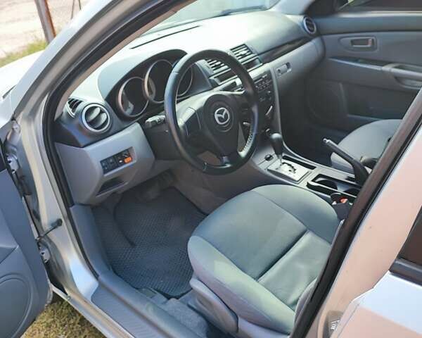 Сірий Мазда 3, об'ємом двигуна 1.6 л та пробігом 180 тис. км за 3750 $, фото 27 на Automoto.ua