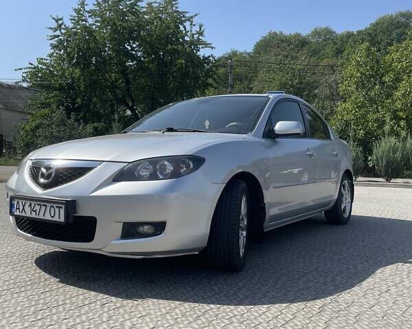 Серый Мазда 3, объемом двигателя 1.6 л и пробегом 250 тыс. км за 5800 $, фото 5 на Automoto.ua