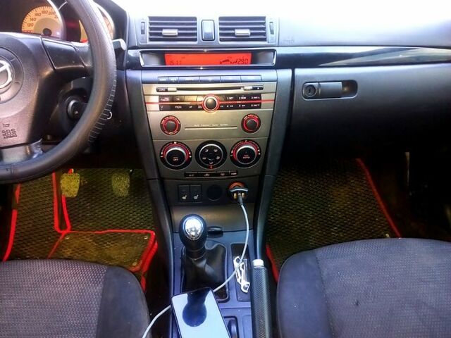 Сірий Мазда 3, об'ємом двигуна 1.6 л та пробігом 192 тис. км за 2500 $, фото 5 на Automoto.ua