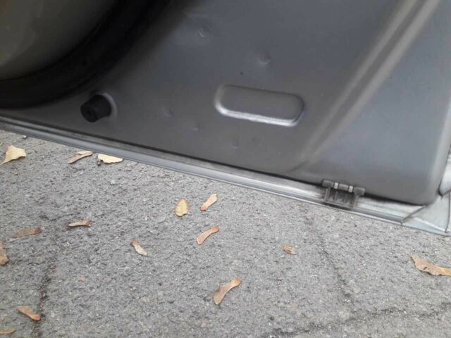 Серый Мазда 3, объемом двигателя 1.6 л и пробегом 204 тыс. км за 5450 $, фото 5 на Automoto.ua