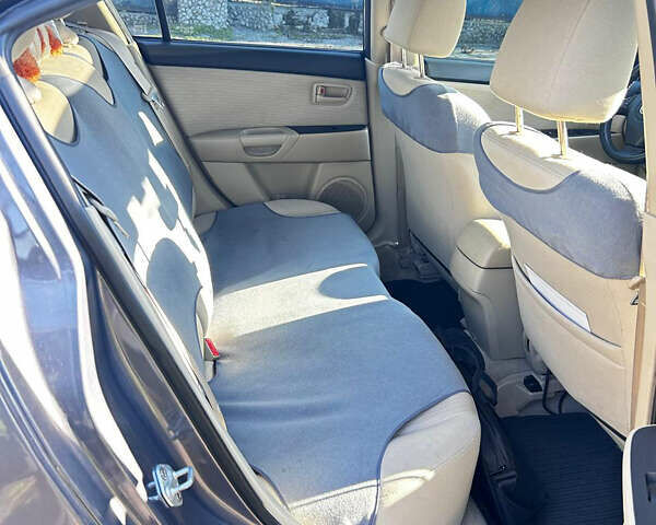 Серый Мазда 3, объемом двигателя 1.6 л и пробегом 89 тыс. км за 7500 $, фото 10 на Automoto.ua