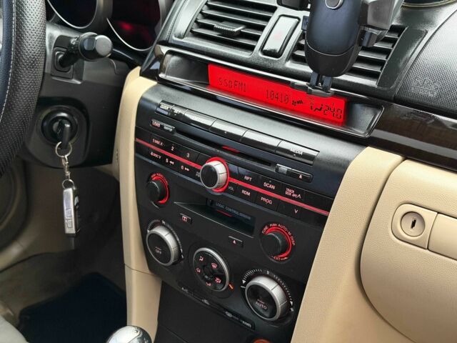 Серый Мазда 3, объемом двигателя 1.6 л и пробегом 170 тыс. км за 6000 $, фото 16 на Automoto.ua