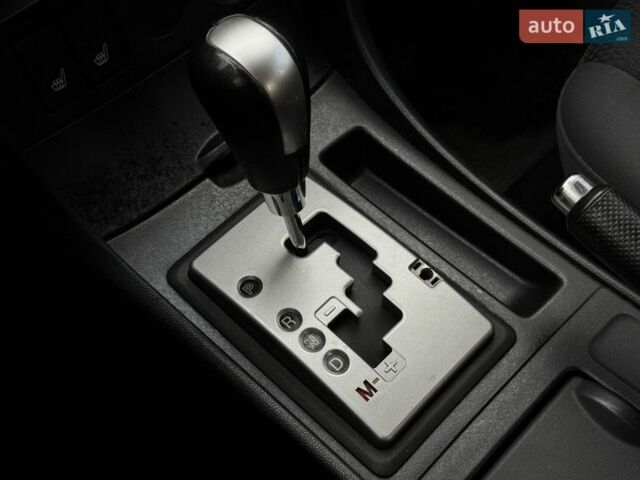 Серый Мазда 3, объемом двигателя 1.6 л и пробегом 137 тыс. км за 6750 $, фото 26 на Automoto.ua