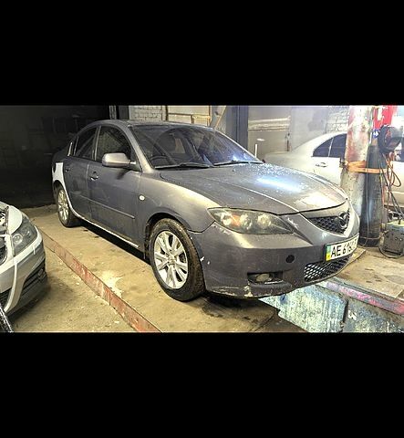 Серый Мазда 3, объемом двигателя 1.6 л и пробегом 0 тыс. км за 2000 $, фото 1 на Automoto.ua