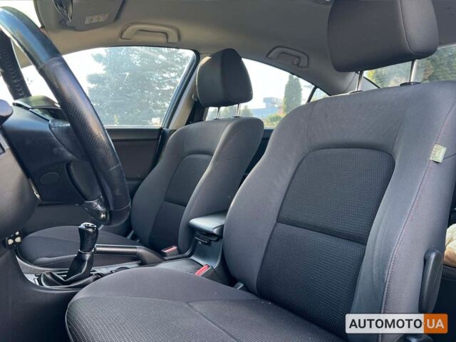 Серый Мазда 3, объемом двигателя 1.6 л и пробегом 147 тыс. км за 5999 $, фото 15 на Automoto.ua